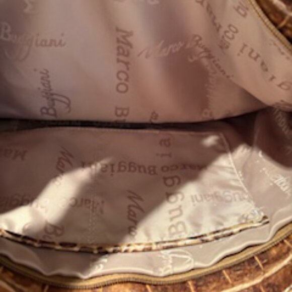 Croc leather Bronze Handbag - Picture 6 of 7